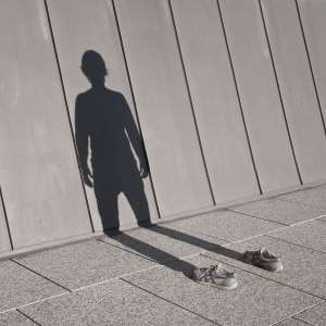 invisible-man-shadows-pol-ubeda-2
