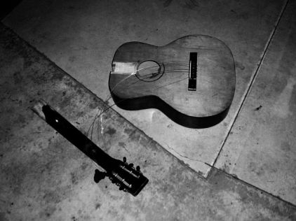 neil_aitken_broken_guitar